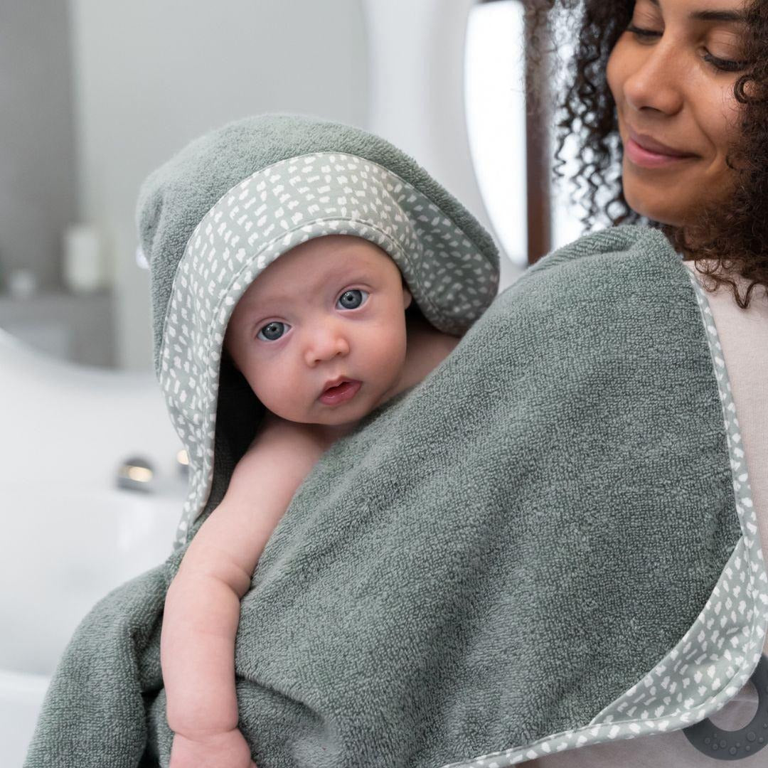Doomoo Dry'N Play XL Bath Towel with Hood and Green Ring