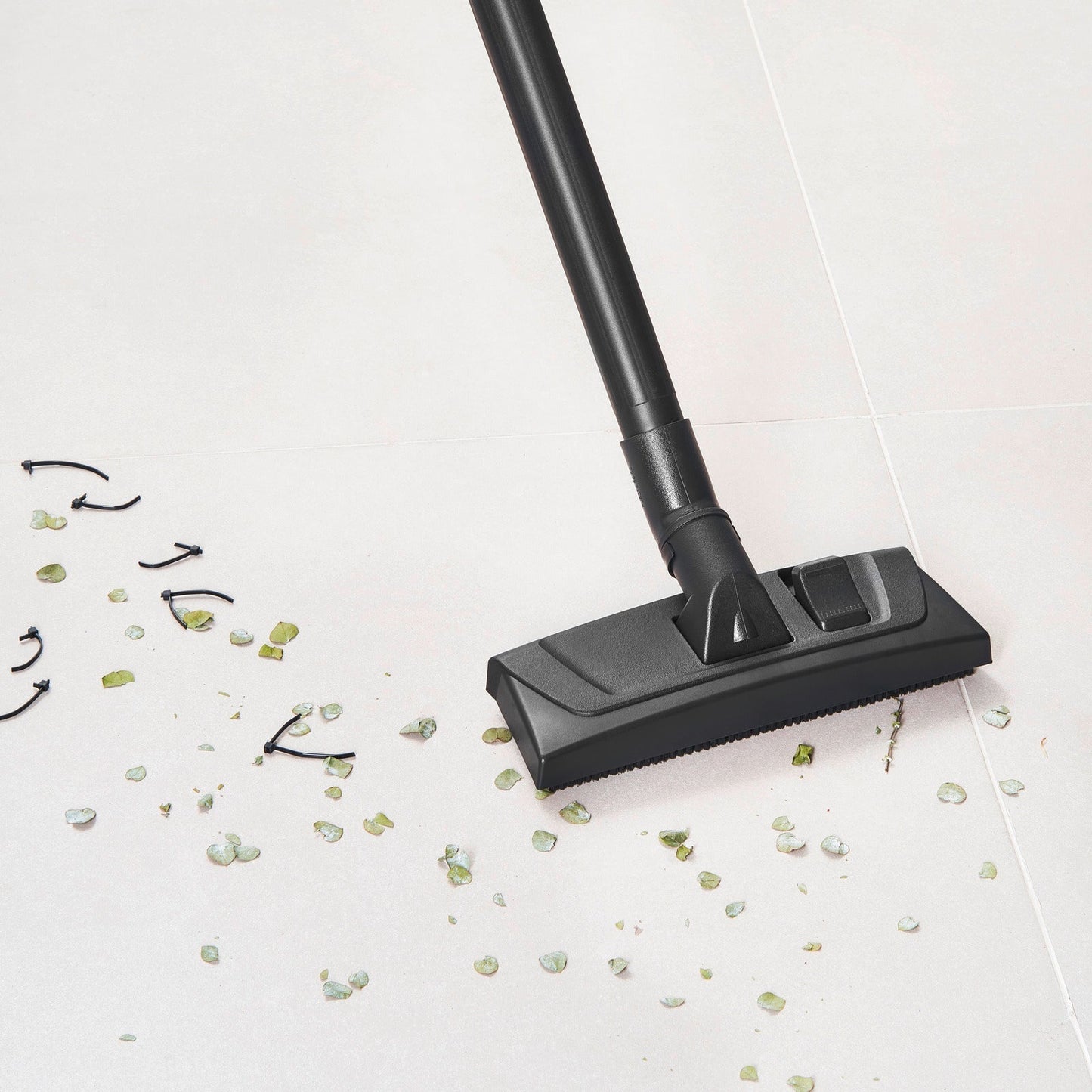 Vacuum Cleaner DVAC 1800 - Medaid International