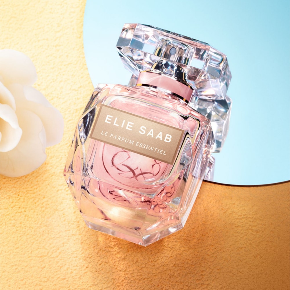 Elie Saab Le Parfum Essentiel Eau De Parfum - Medaid