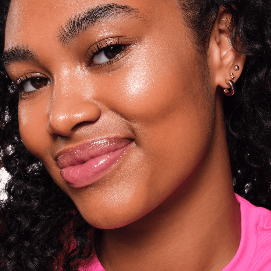 Essence Baby Got Glow Highlighter Stick