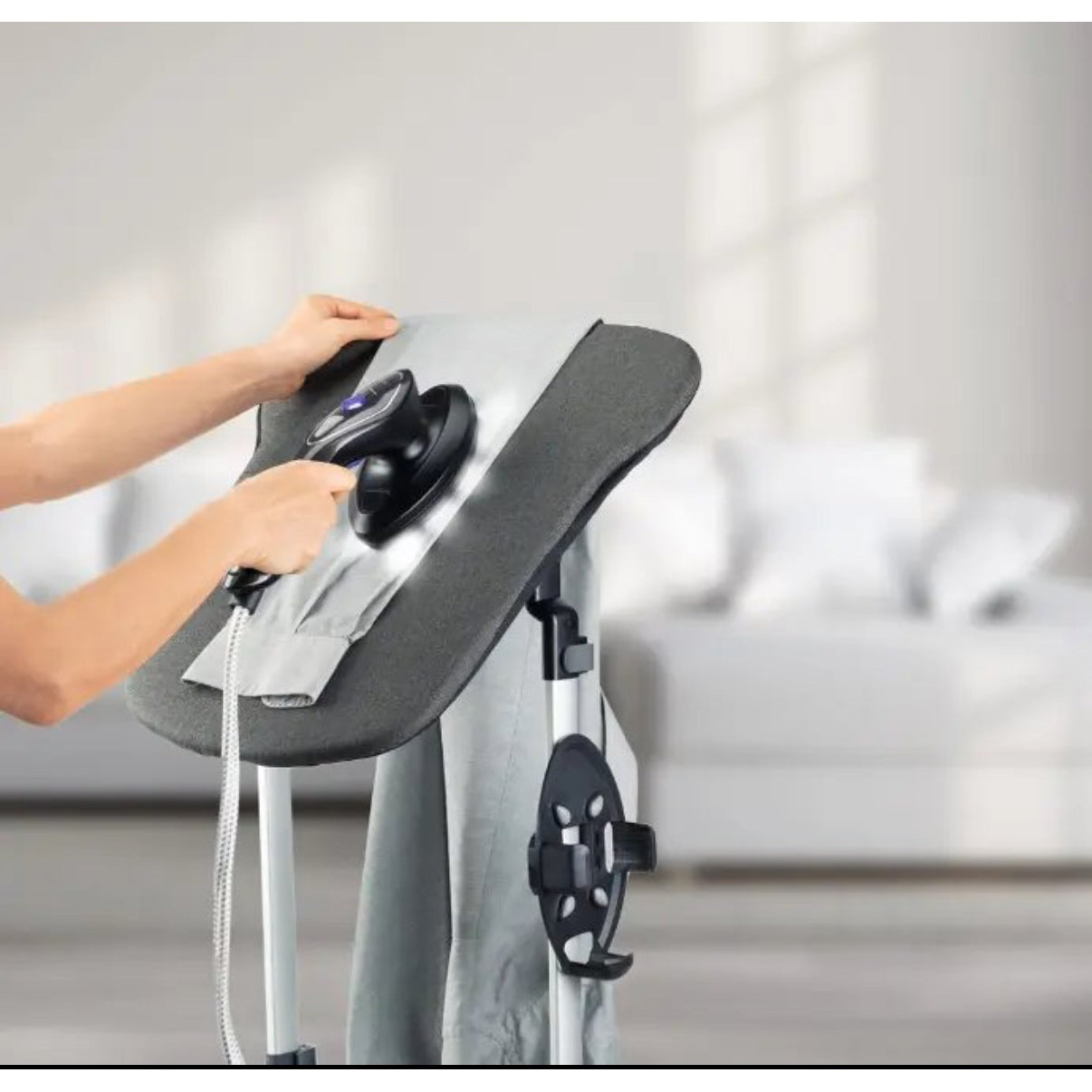 Lifestyle Iron & Steamer – Black taurus 2500 watt - Medaid International