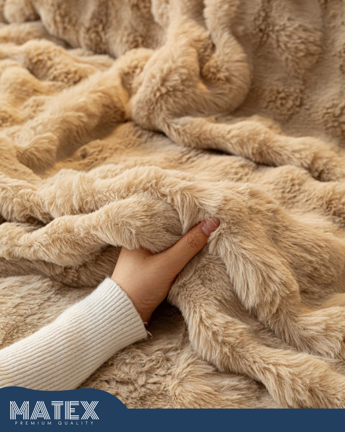 CuddleCloud™ – Luxe Bubble Fur King Blanket