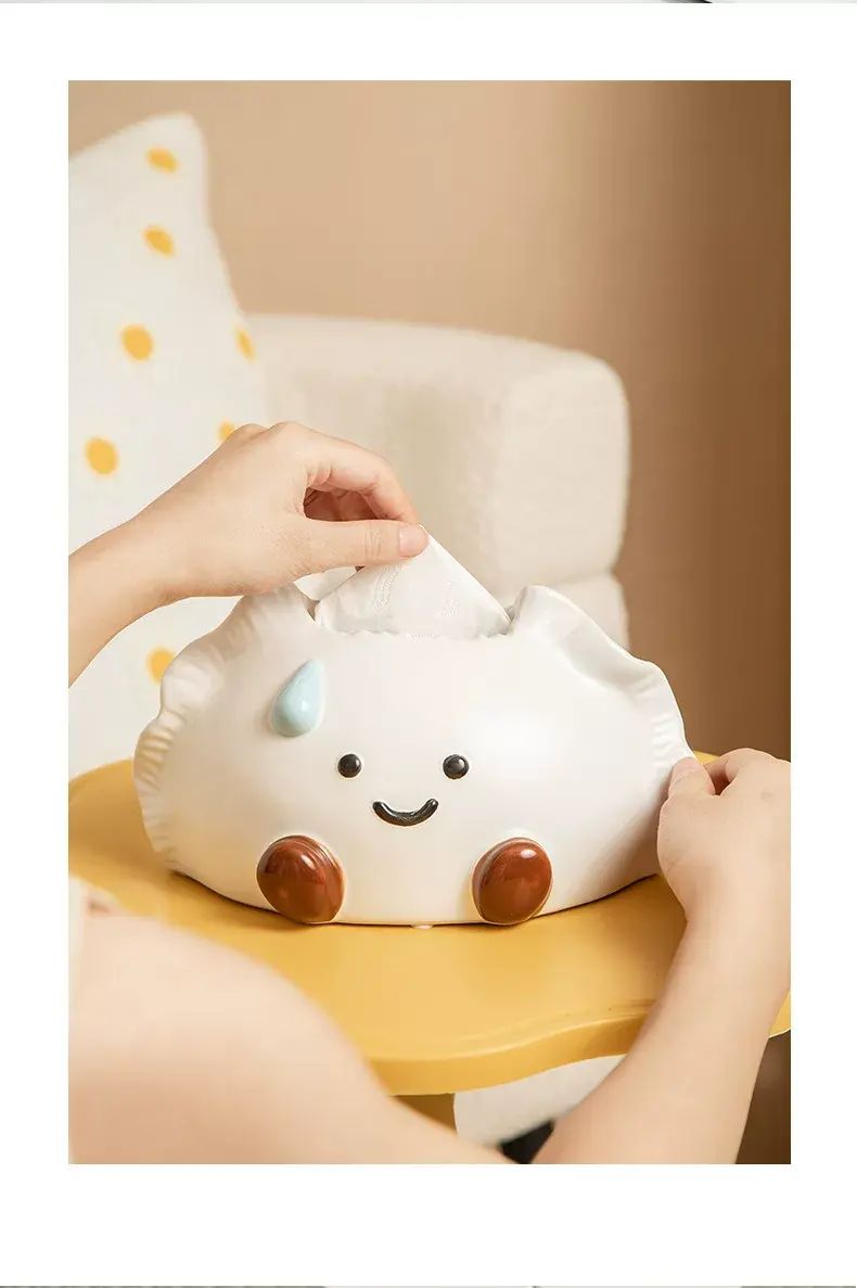 Makuwaku Ceramic Tissue Holder