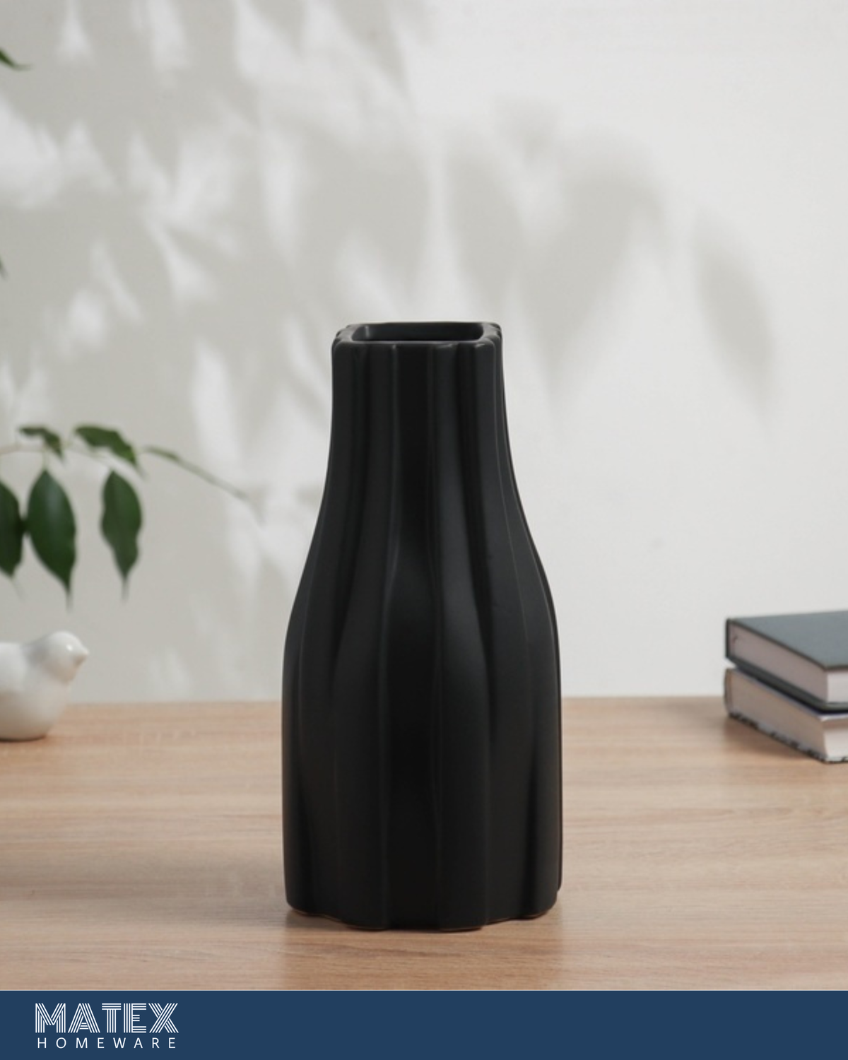 Noir Flow Ceramic Vase