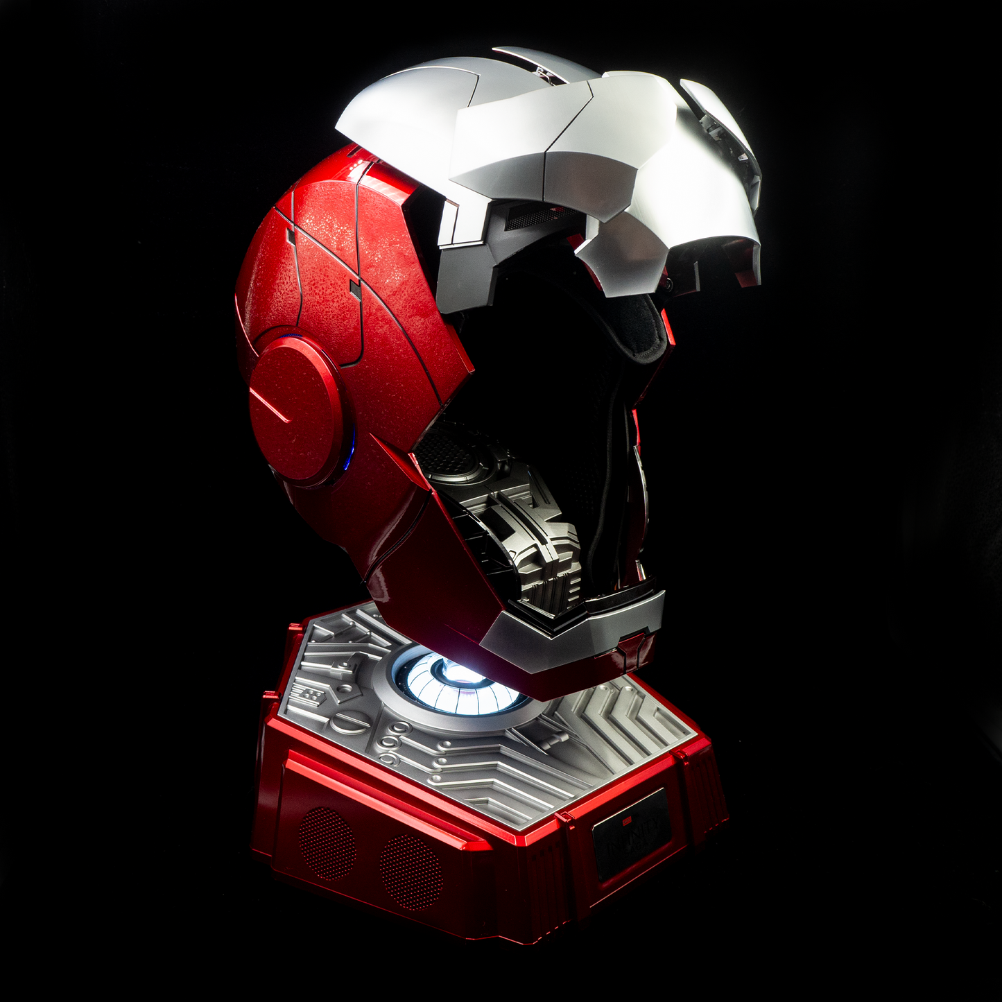 Marvel Iron Man Mark 5 Wearable Helmet 1: 1 Collectible Bluetooth Speaker By Killer Body - Medaid International