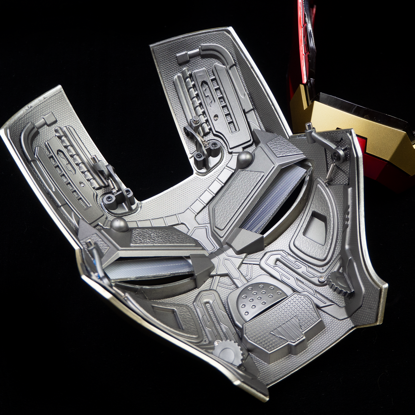 Marvel Iron Man Mark 7 Helmet Wearable 4 modes  1: 1 Collectible Bluetooth Speaker By Killer Body - Medaid International