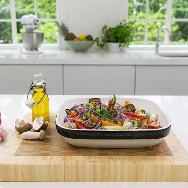 KITCHENAID SQUARE GRATIN DISH 24CM ONYX BLACK