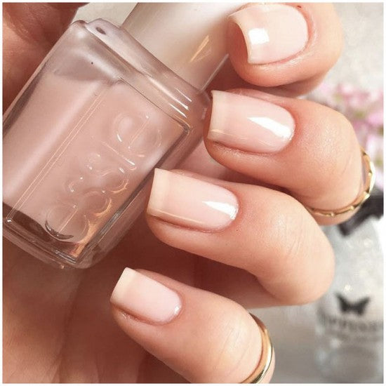 Essie 384 mademoiselle
