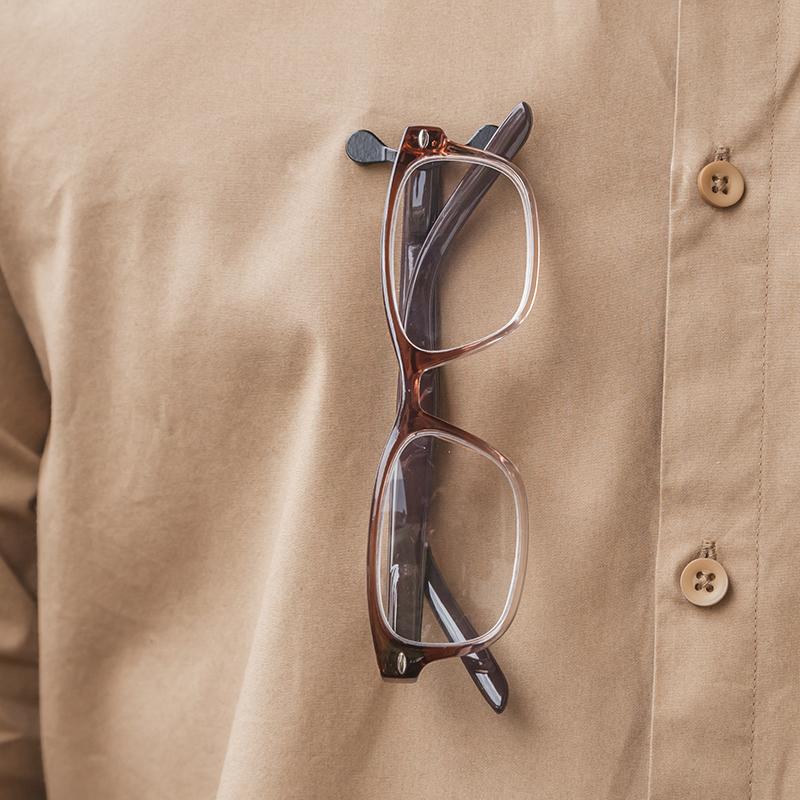 Magnetic Eye Glass Holder (2 Pieces)