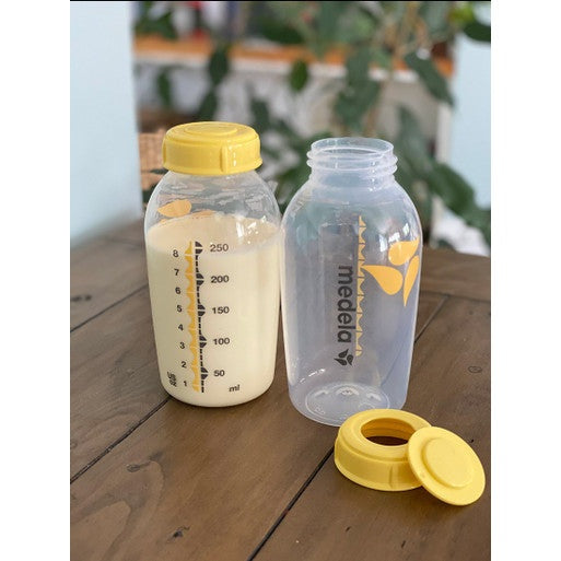 Medela Breast Milk Bottles 250ml 2-Pack Pump Accessory