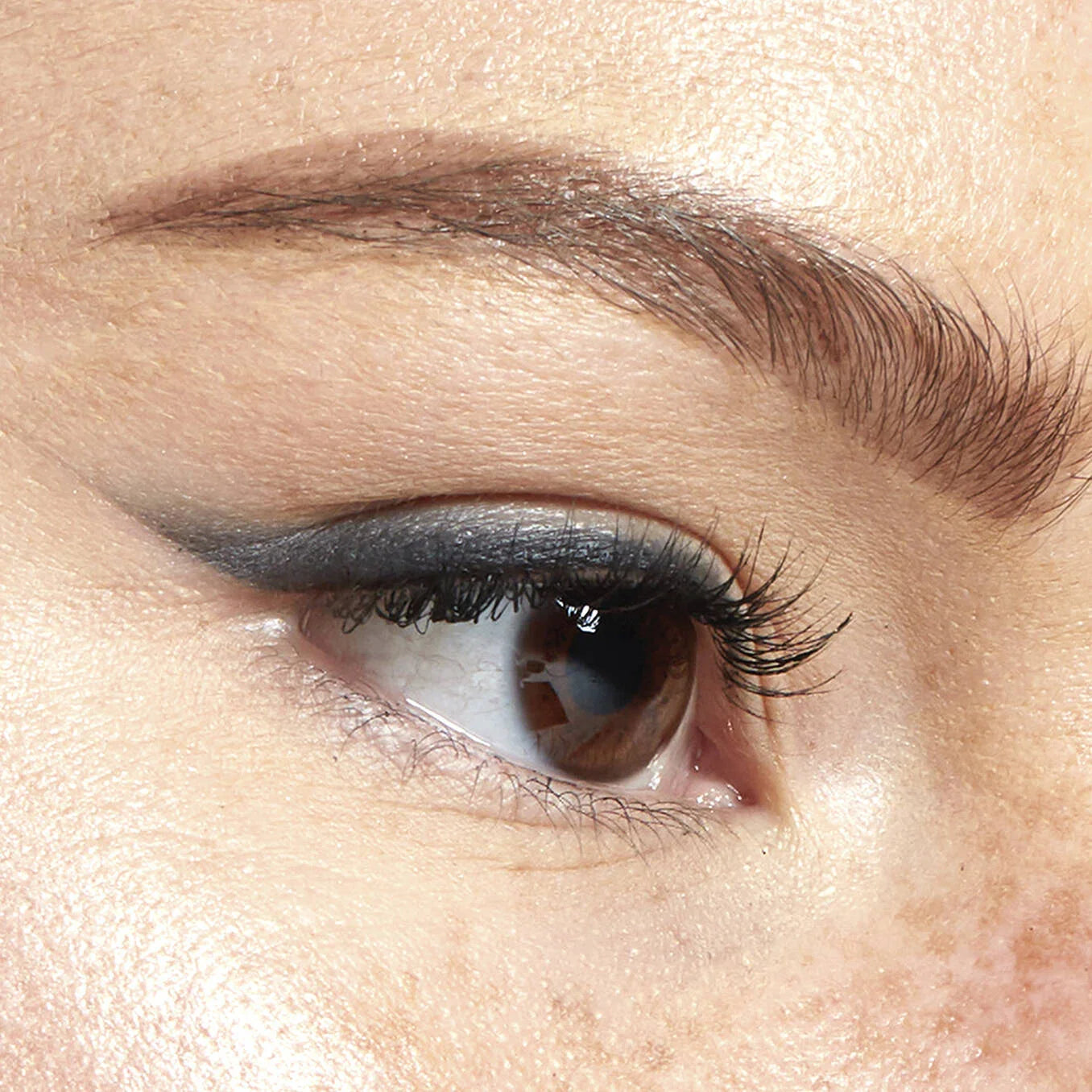 NYX Slim Eye Pencil Creamy Eyeliner Pencil-BLACK