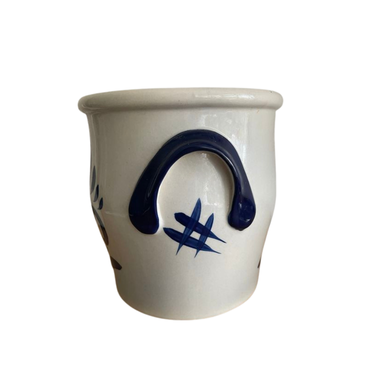 Ceramic pot blue and white