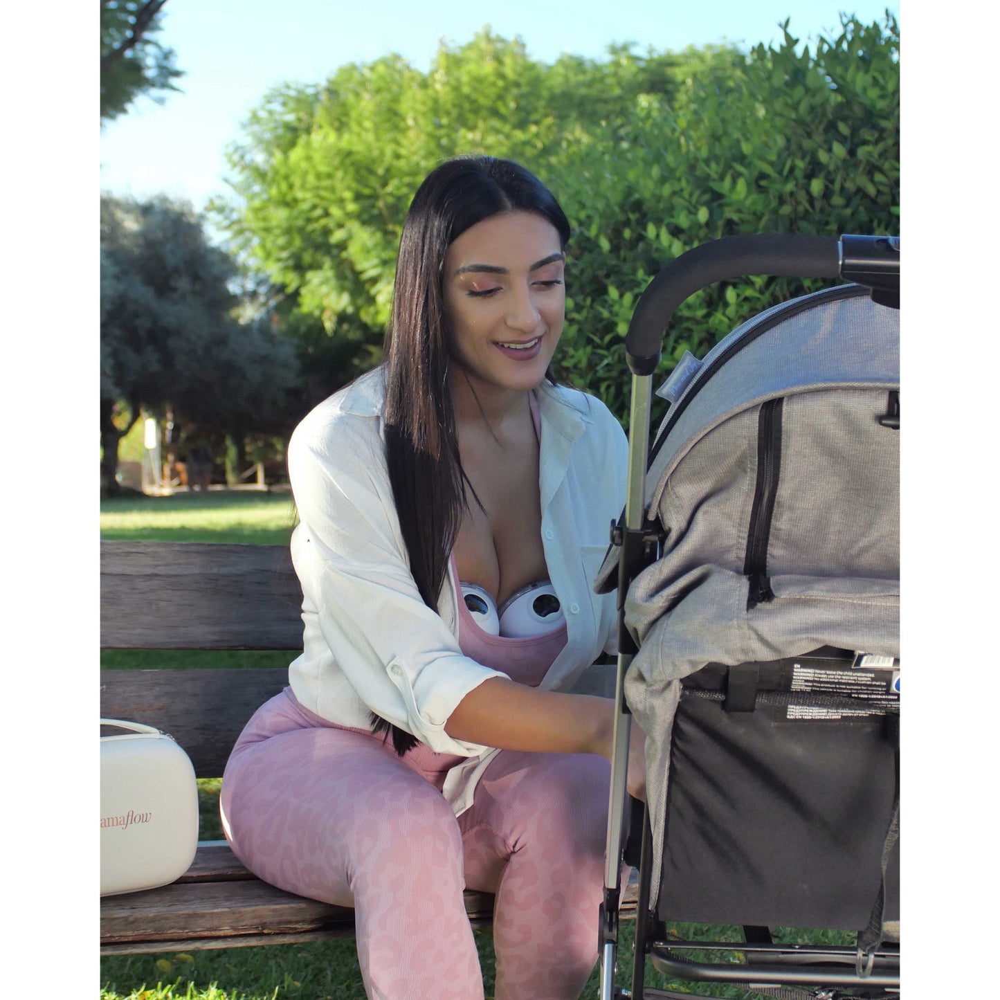 MamaFlow Double Wearable Breast Pump with Case