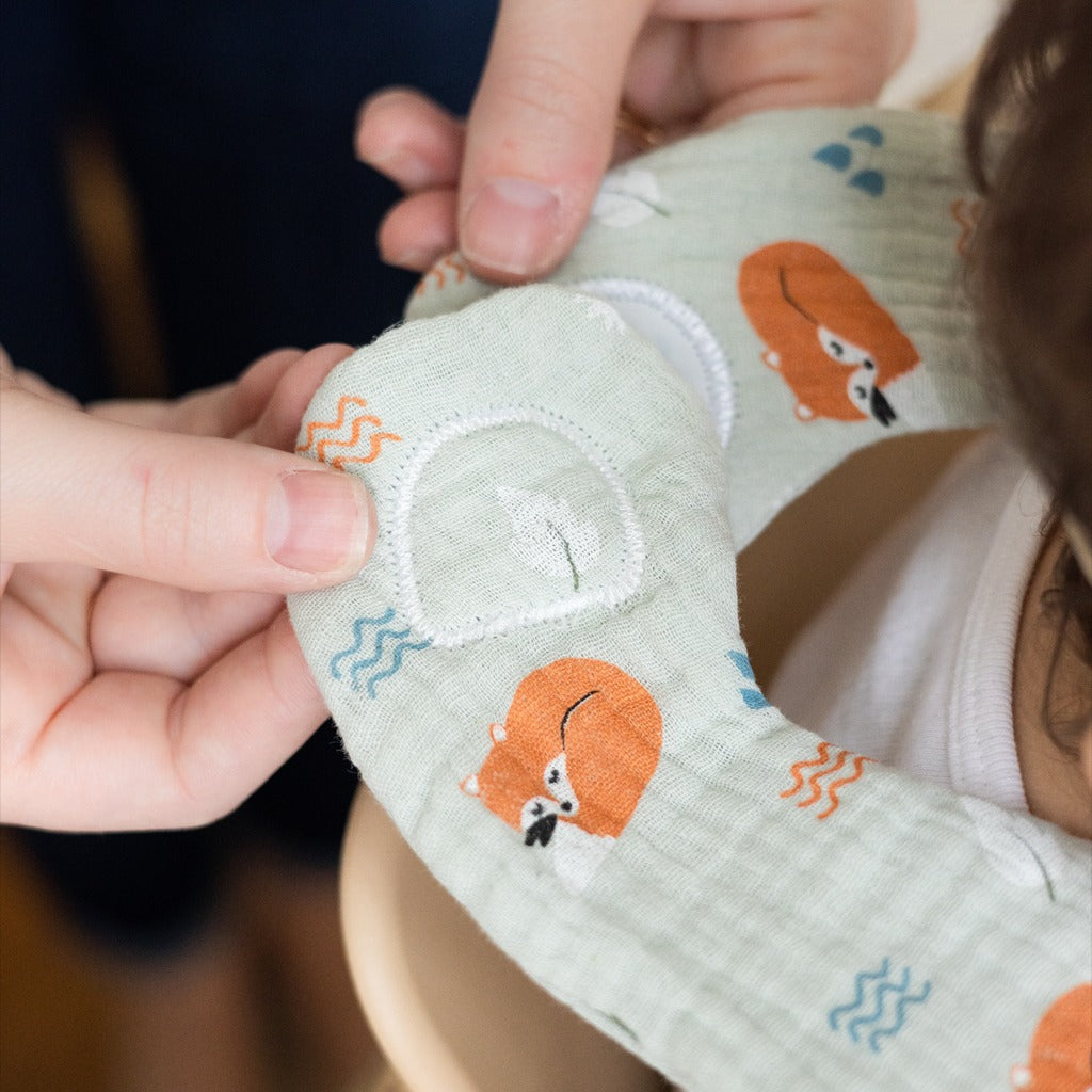 Muslin Bib Set