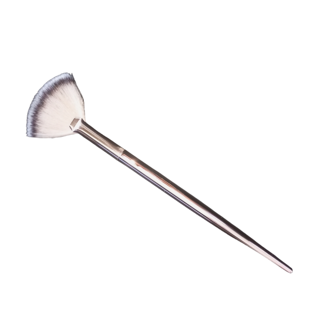 Ruby beauty highlighter fan brush RB-305 - Medaid International