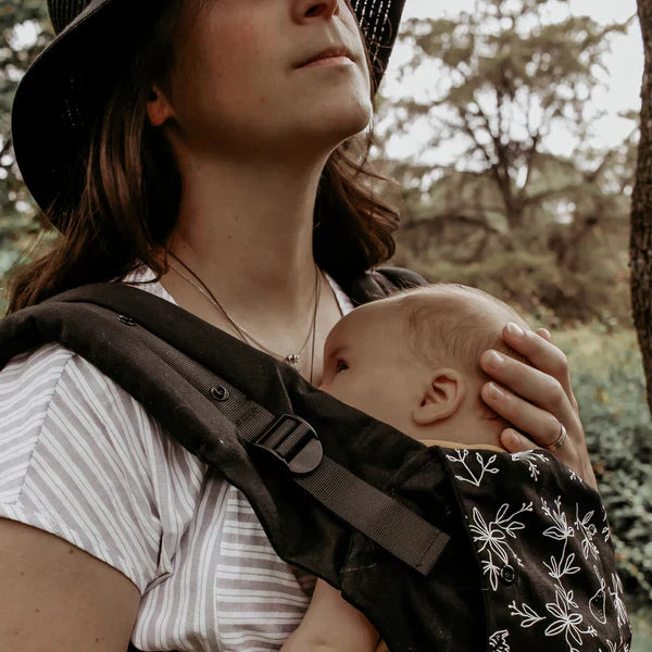 BBLUV - Chimparoo  Pöopngo Baby Carrier - Black