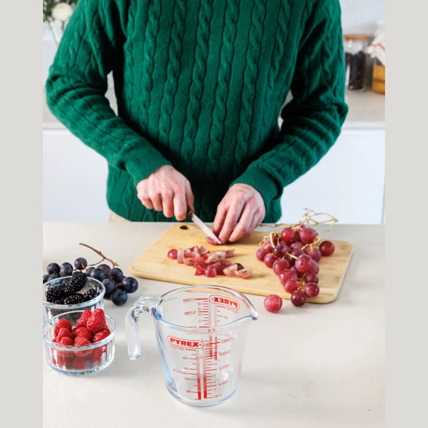 Pyrex Set of 3 measuring jugs (0.25L,0.5L,1L)