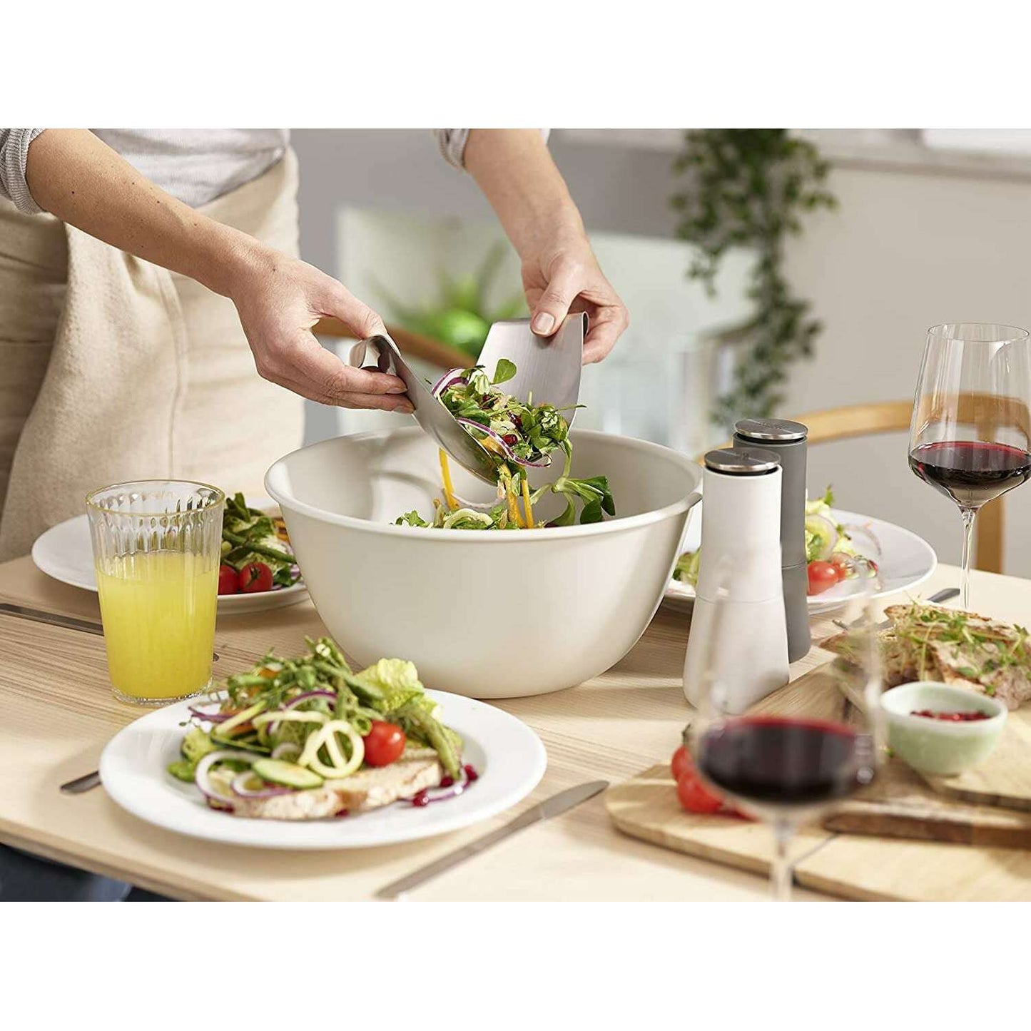 Salad Bowl & Mill Set - Medaid International