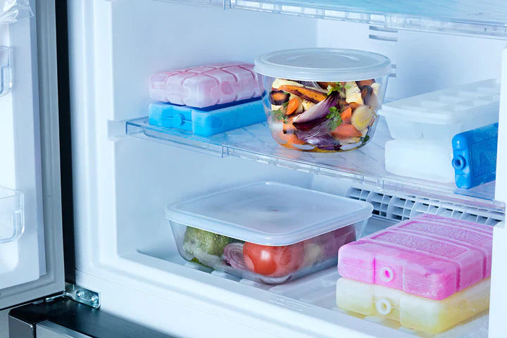 Pyrex cook and freeze Rectangular Storage Glass Dish With Lid Set Of 4 (0.8L,1.5L,2.6L,4L)
