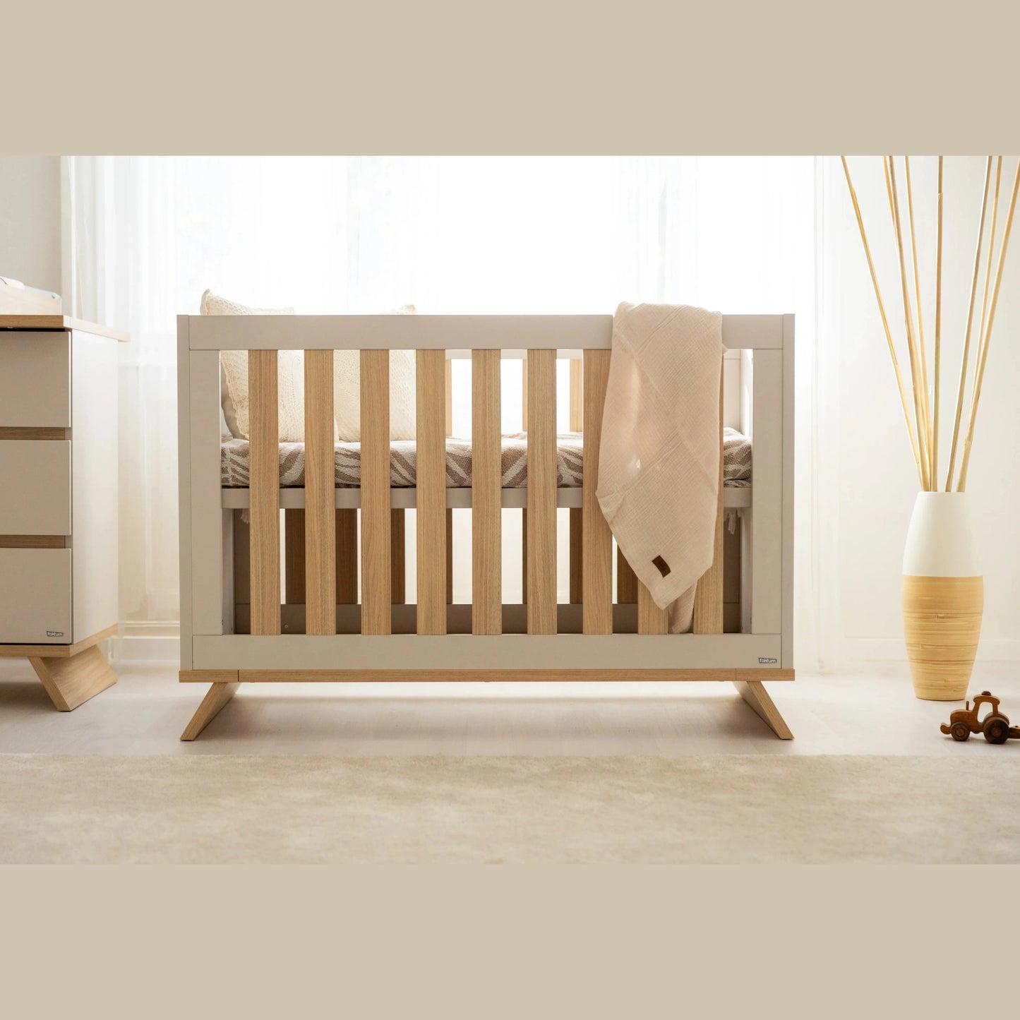 Faktum - Sienna Full Nursery Bedroom