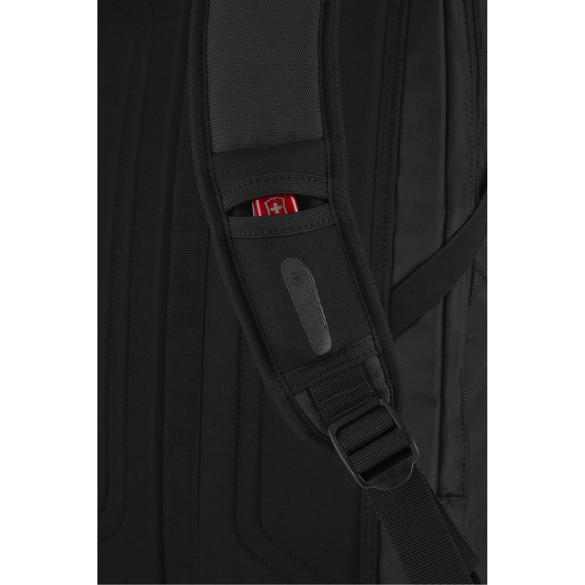 buy-altmont-original-slimline-laptop-backpack-606739-lebanon - Medaid International