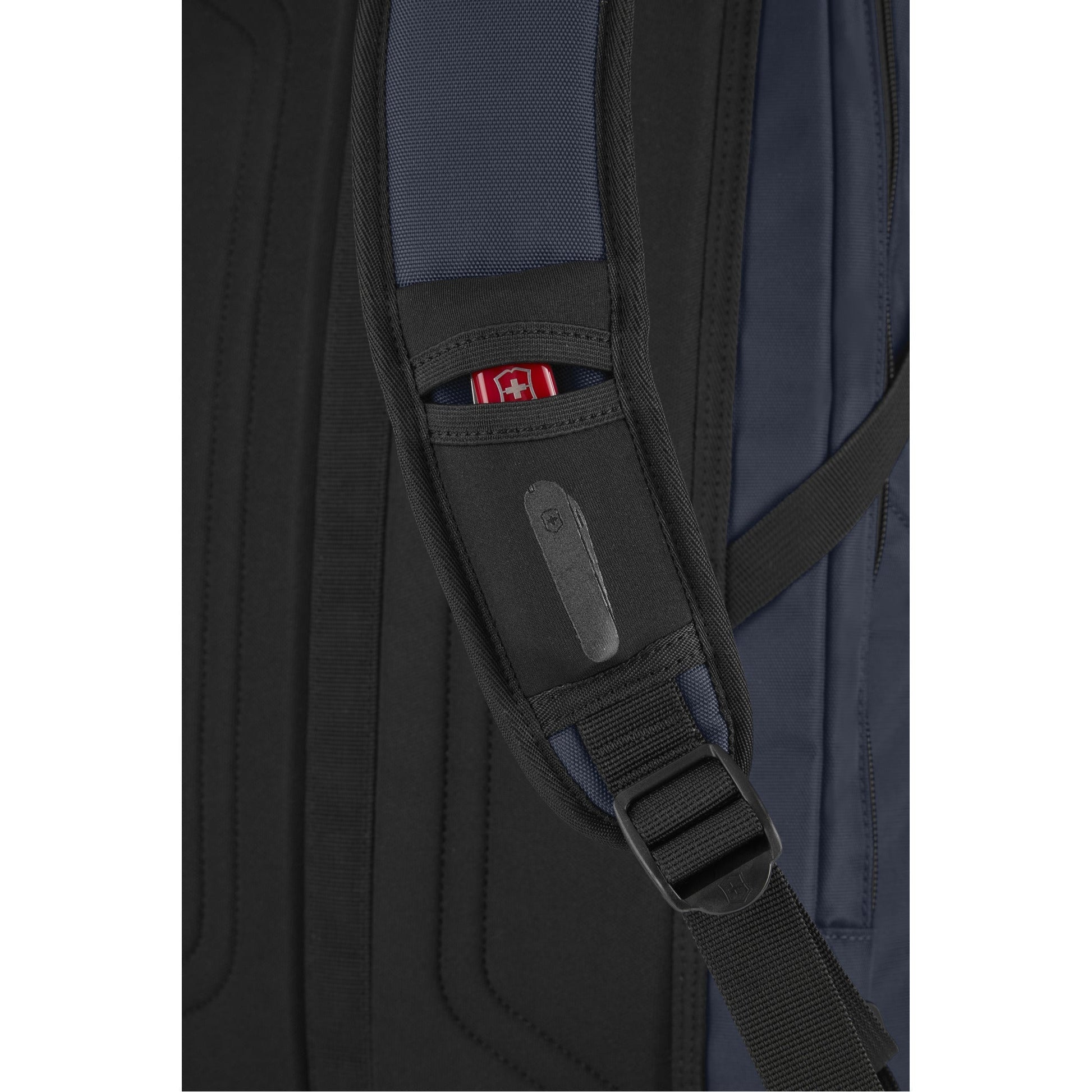 buy-altmont-original-slimline-laptop-backpack-606740-lebanon - Medaid International