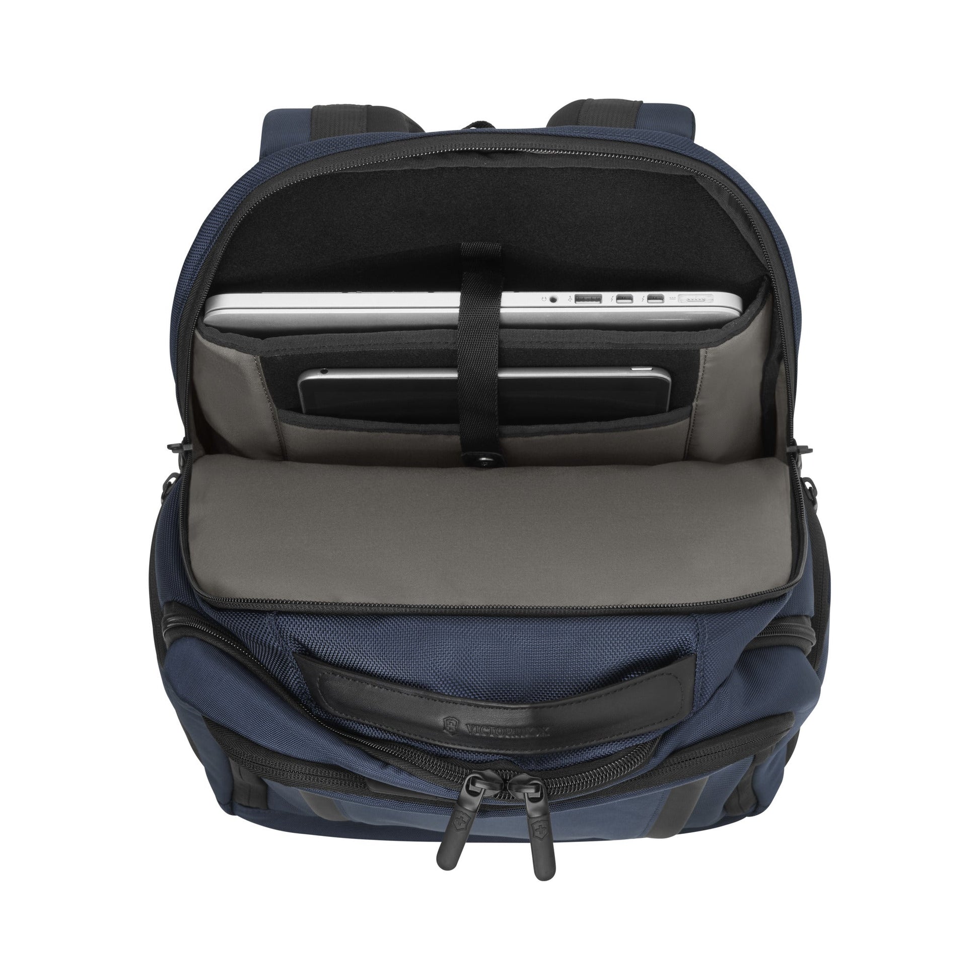 buy-altmont-professional-essential-laptop-backpack-653289-lebanon - Medaid International