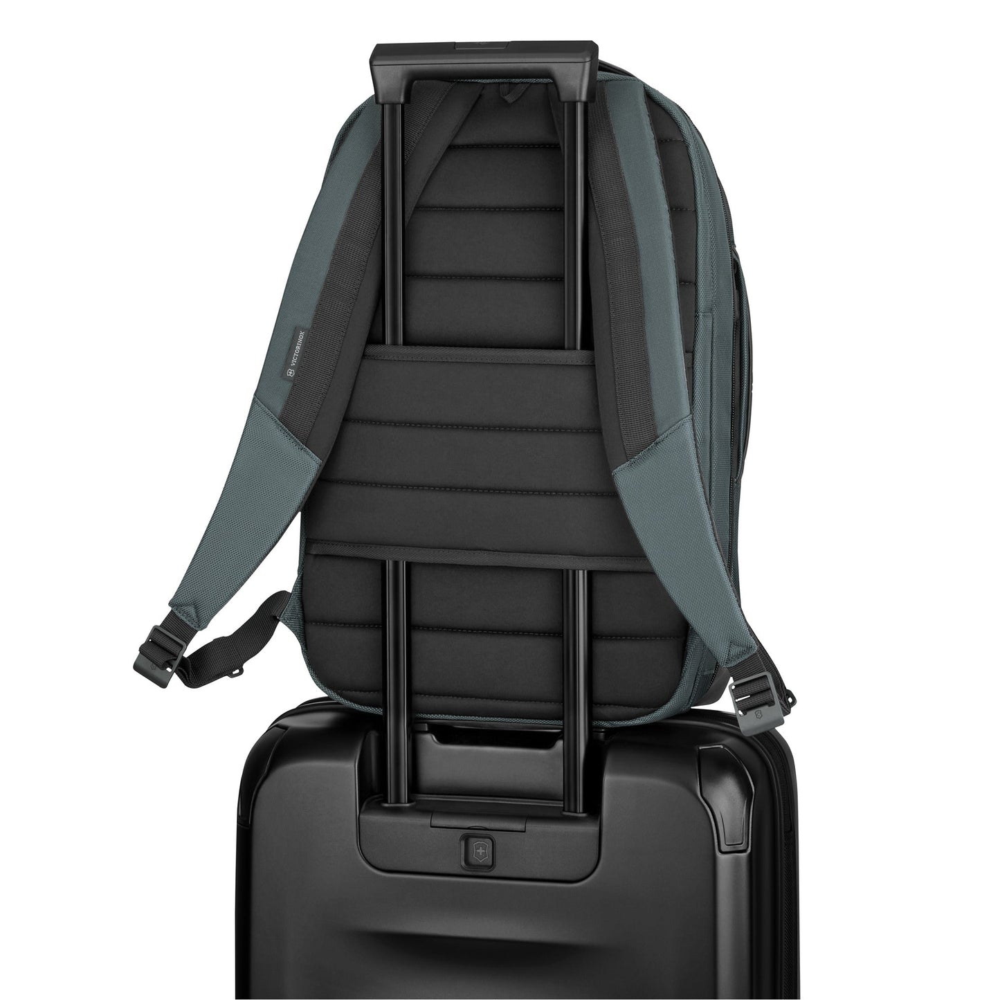 buy-altmont-professional-deluxe-travel-laptop-backpack-653292-lebanon - Medaid International
