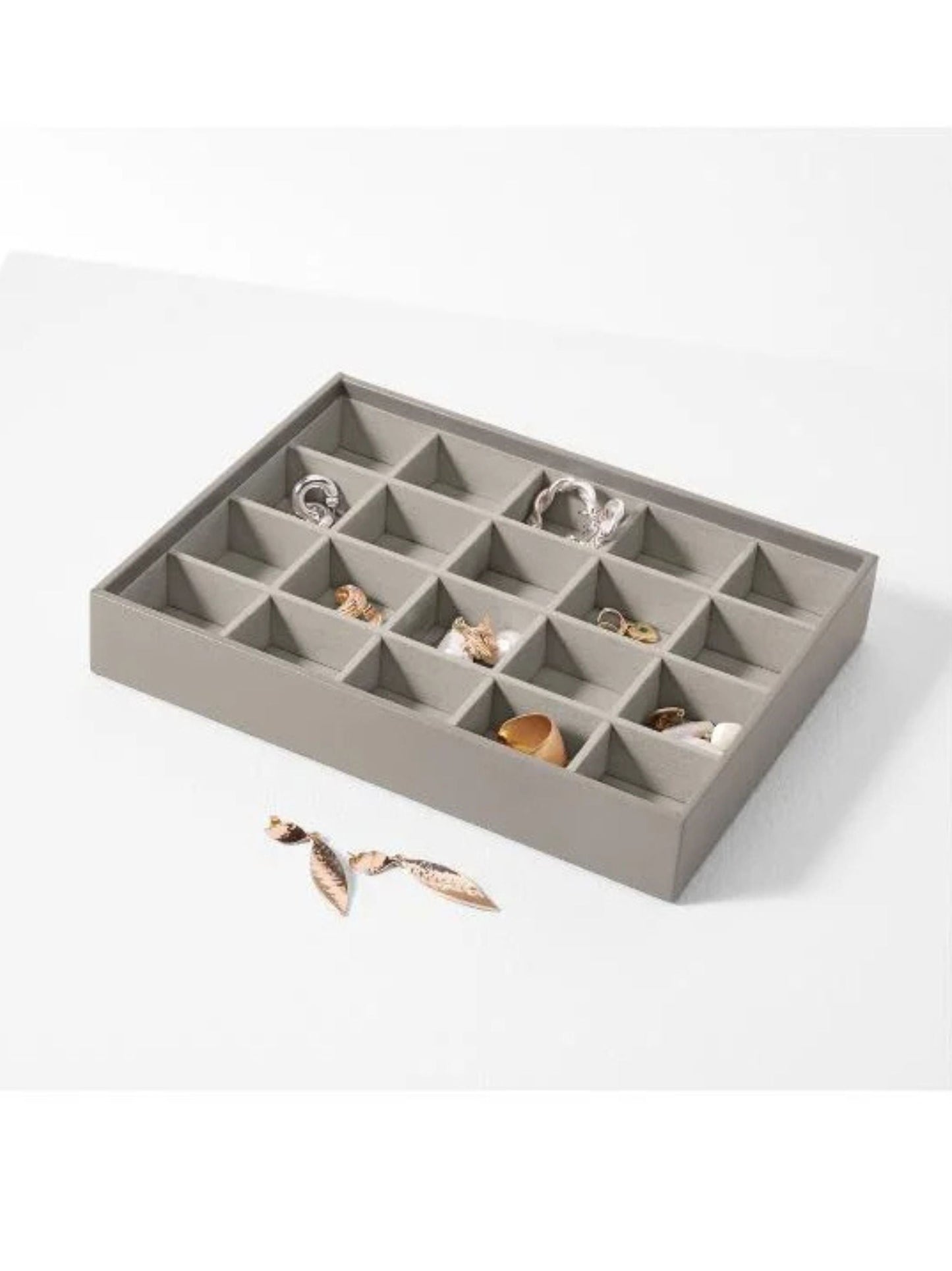 Stackable jewelry box