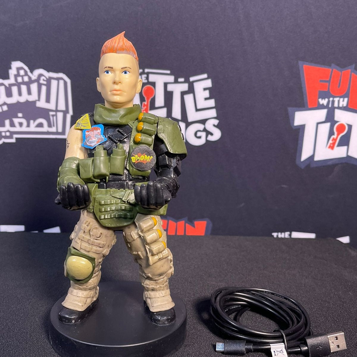 Call of Duty Battery Black Ops 4  Cable Guy Figure with 2m Micro USB Cable [Damaged Box] - Medaid International