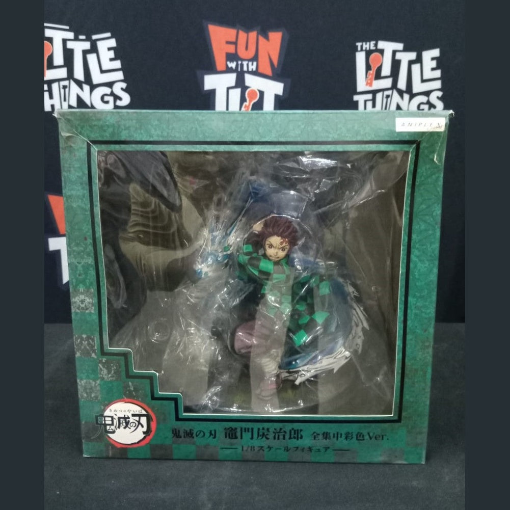 Demon Slayer Kimetsu No Yaiba Tanjiro Kamado [DAMAGED BOX] - Medaid International