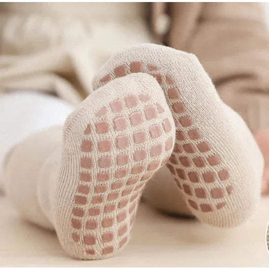 LITTLE BABY anti slips socks
