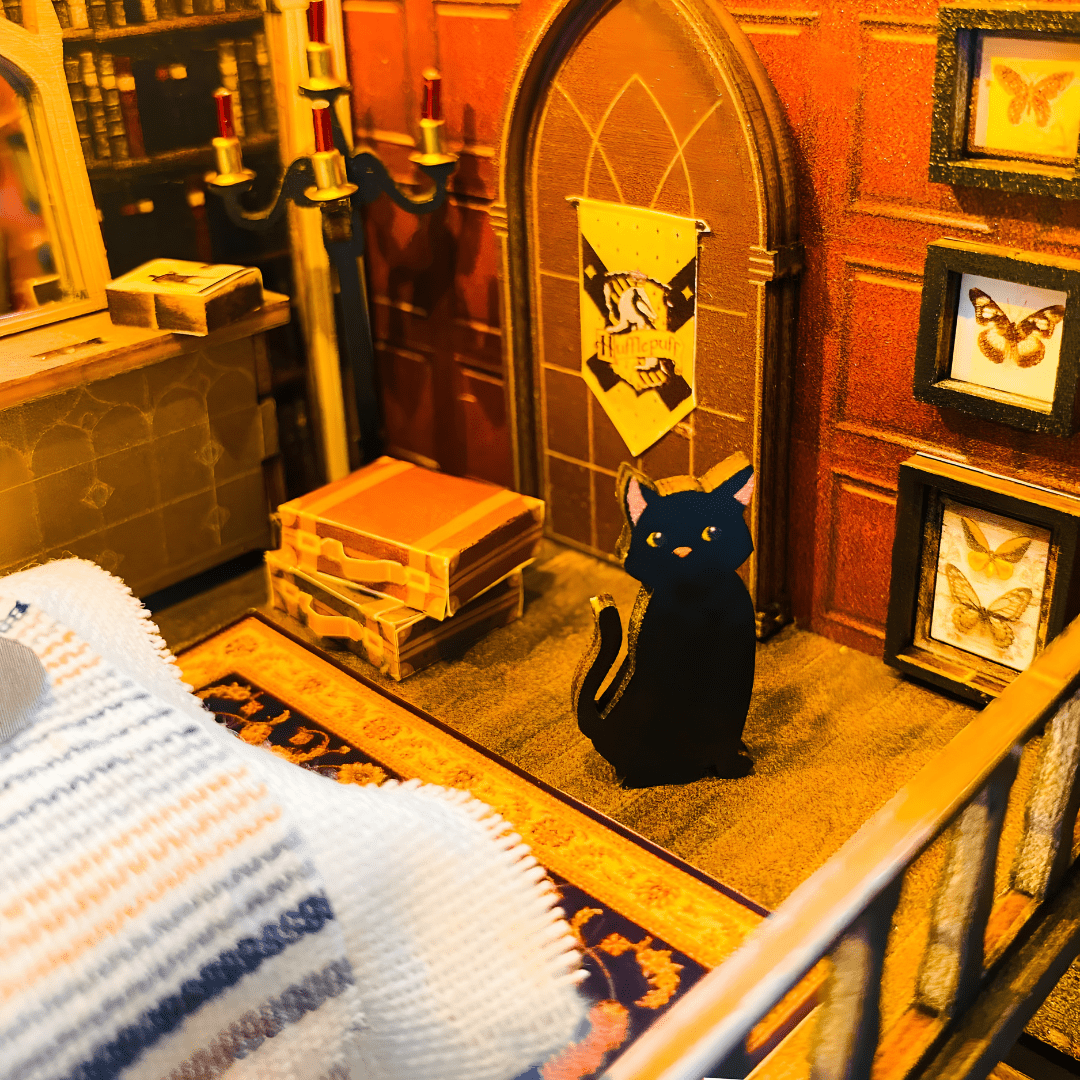 DIY Mira Magic House – Booknook with LED & Music Box