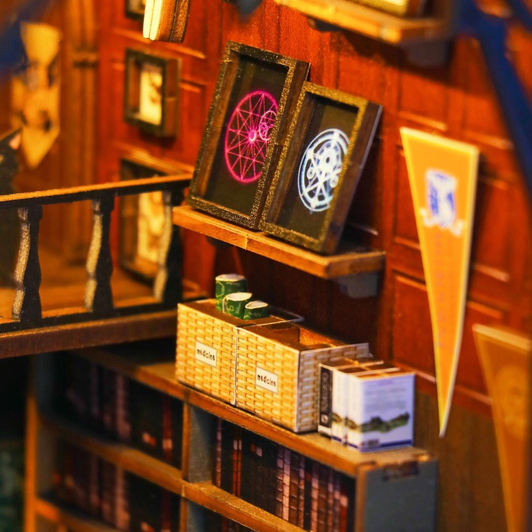 DIY Mira Magic House – Booknook with LED & Music Box