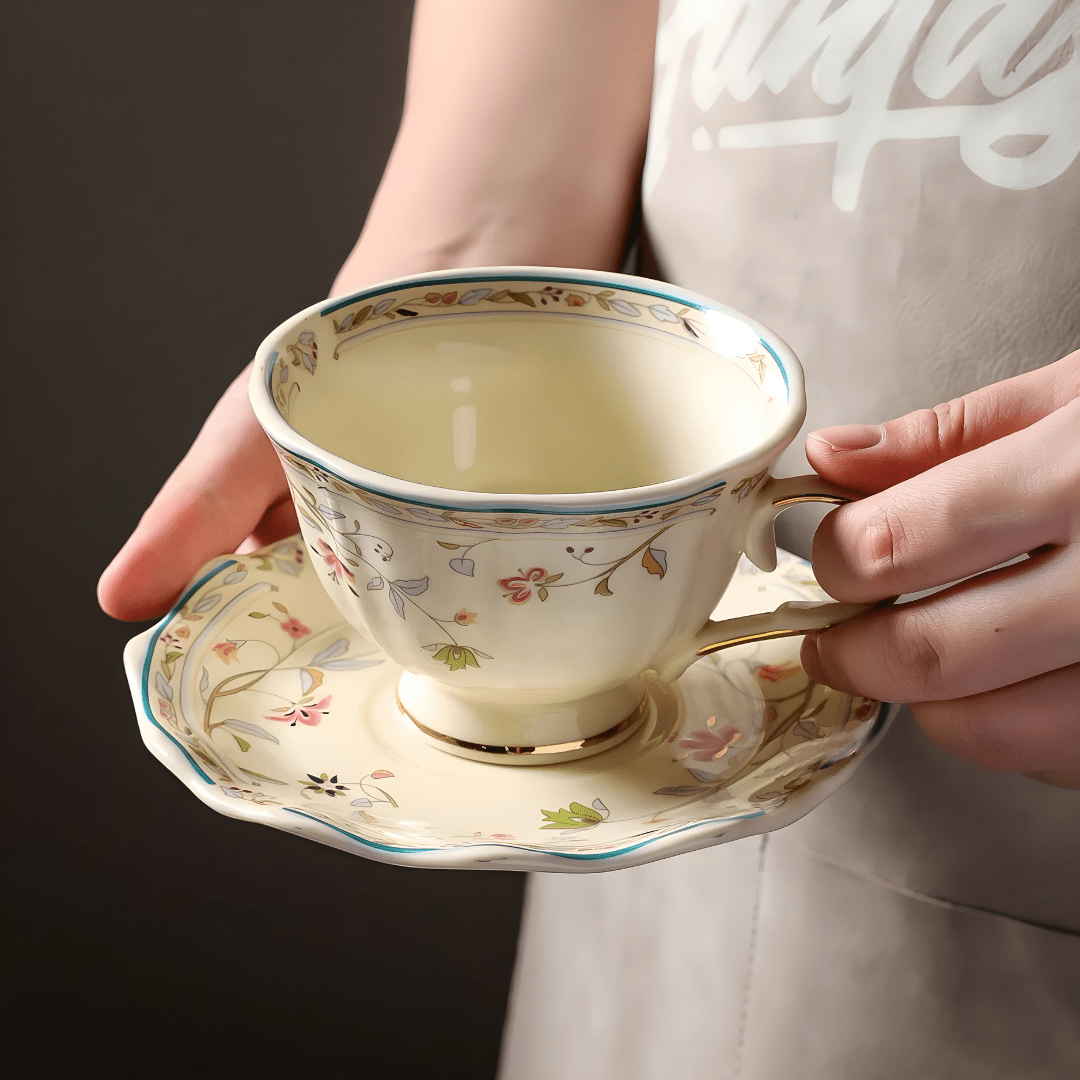 European Retro Ceramic Coffee Cup & Saucer – 250ml, Gold-Edged Floral Design