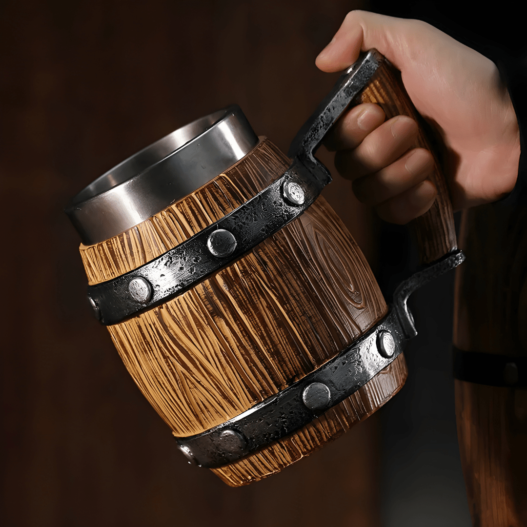 Vintage Wooden Barrel Mug – 600ml Resin & Stainless Steel Beer Tankard