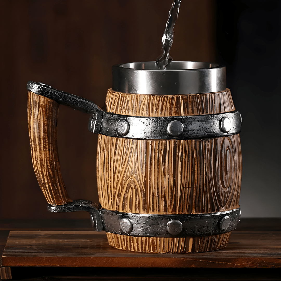 Vintage Wooden Barrel Mug – 600ml Resin & Stainless Steel Beer Tankard