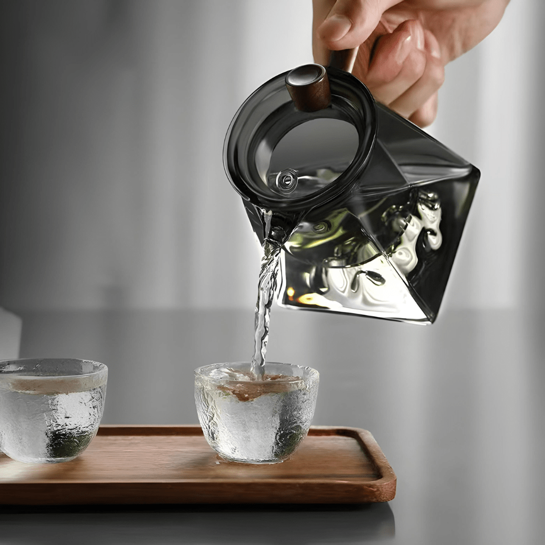 Modern Borosilicate Glass Teapot with Wooden Handle & Infuser – 500ml