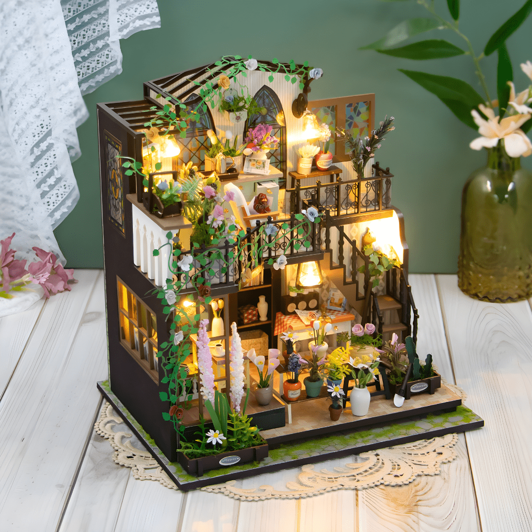 Darcy Flower House DIY Miniature with LED Lights, Music & Plexiglass Cover – 22×17×24cm