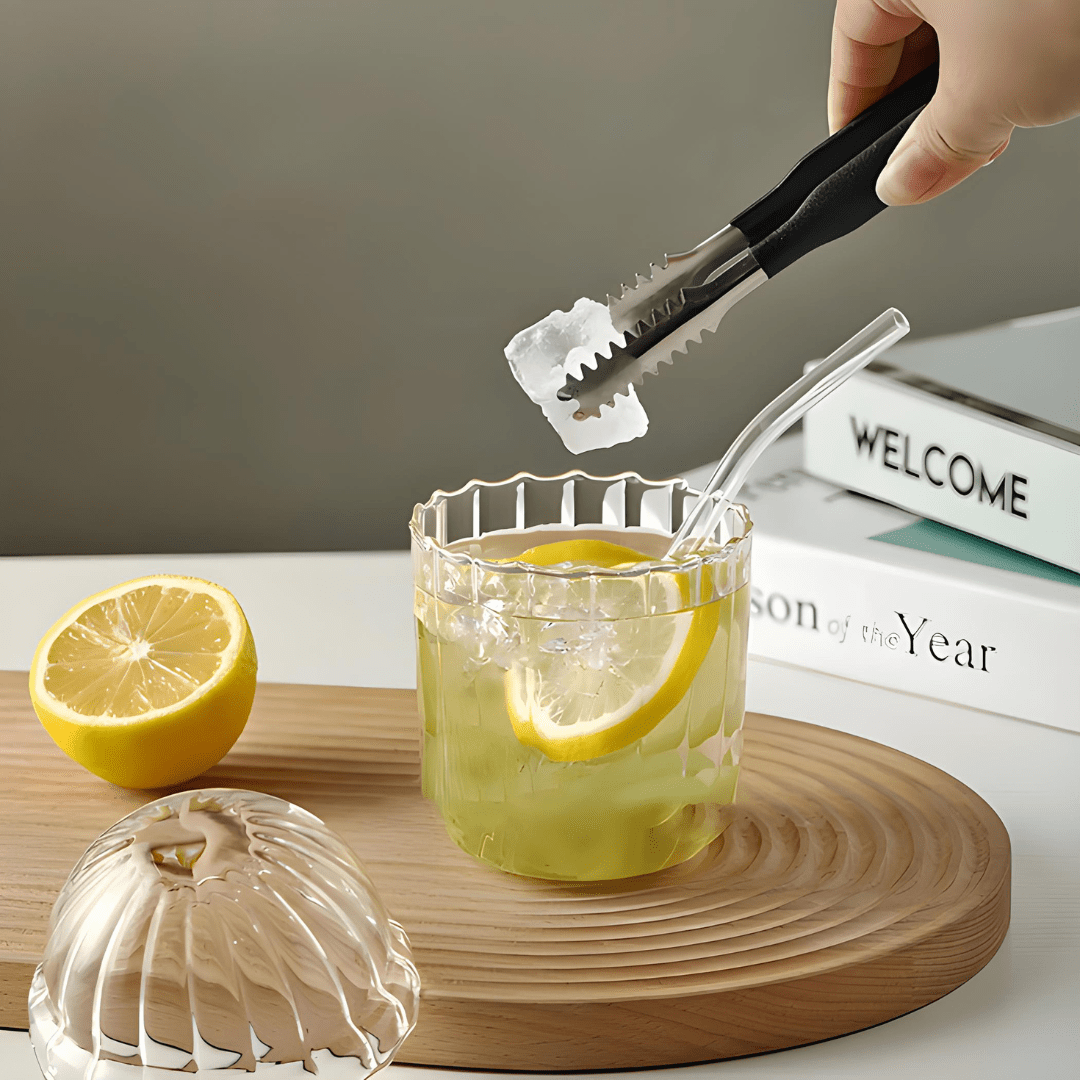 450ml Ribbed Glass Tumbler with Straw & Lid