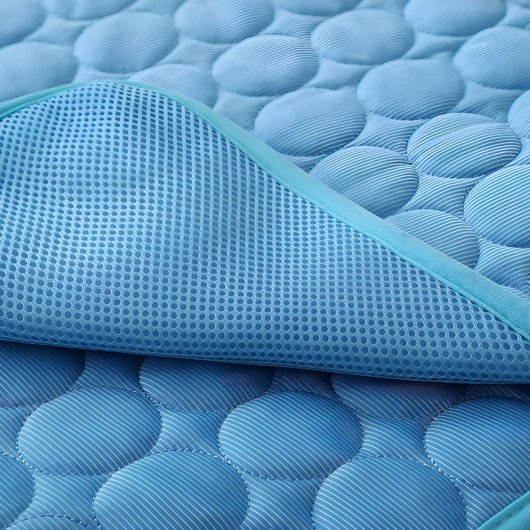 Cooling Pet Mat – Breathable Washable Summer Bed for Dogs & Cats (150×100cm)