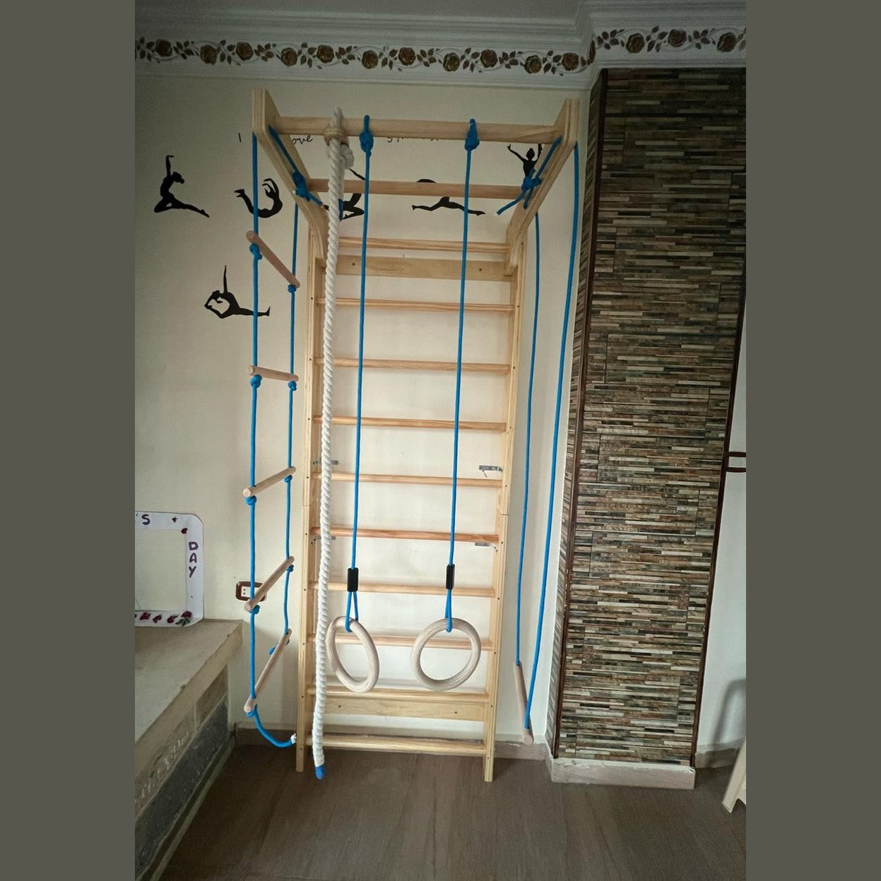 Wooden Wall Ladder Pro