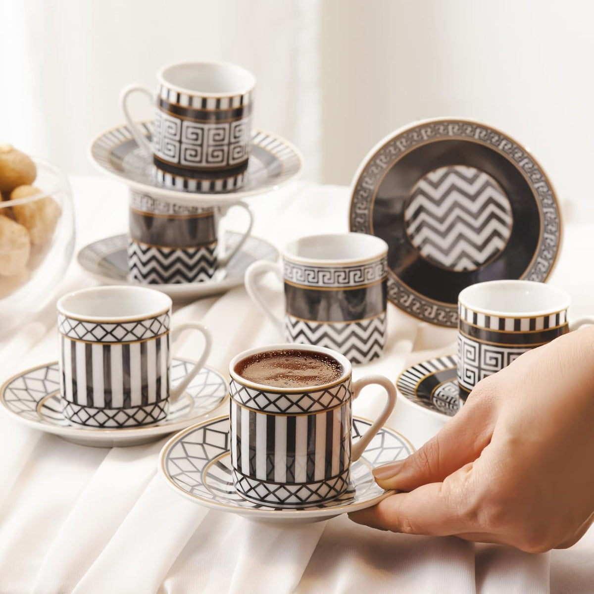 Black and White Coffee Cups 6pcs X1141