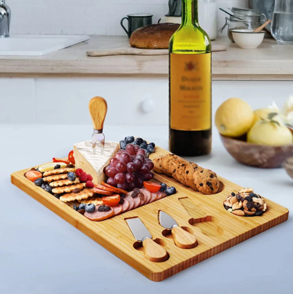 33x29cm Bamboo Cheese Board Set X1171