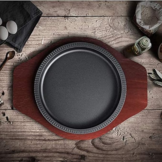 CAST IRON SIZZLER WITH WOOD BASE X643