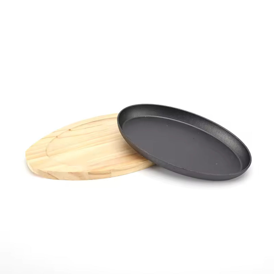 CAST IRON SIZZLER WITH WOOD BASE X675