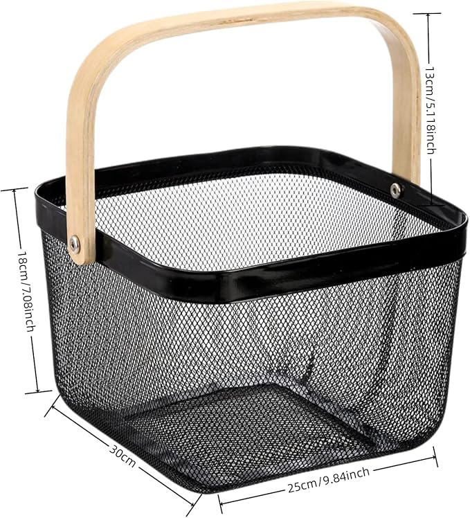 Small Metal Fruit or Towel Basket X922