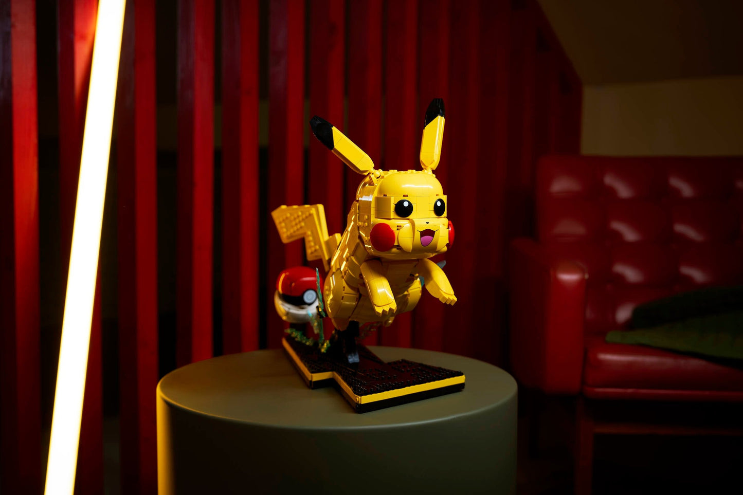 Lego Pikachu and Poké Ball (72152)