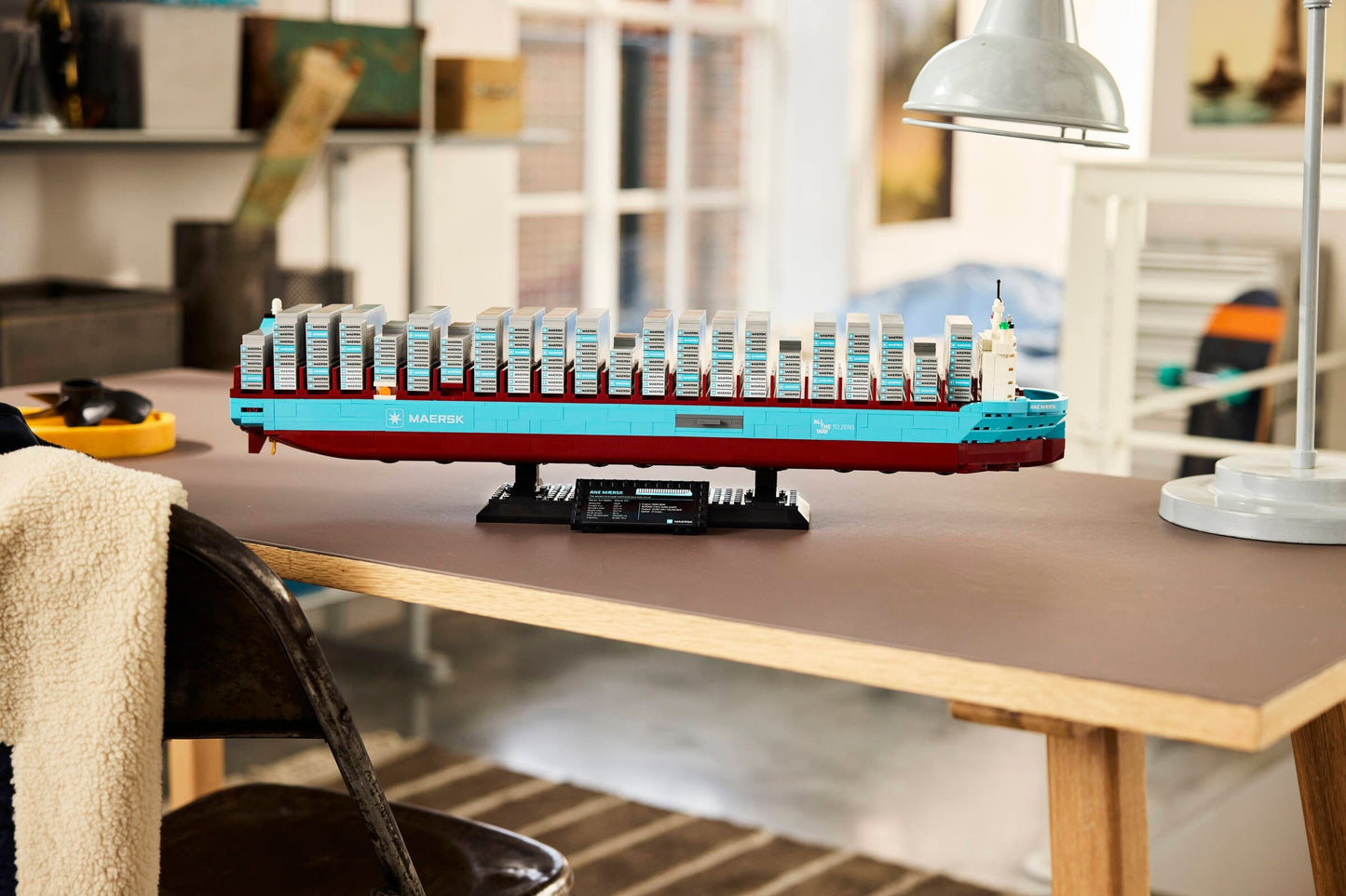 Lego Maersk Dual-Fuel Container Vessel (40955)