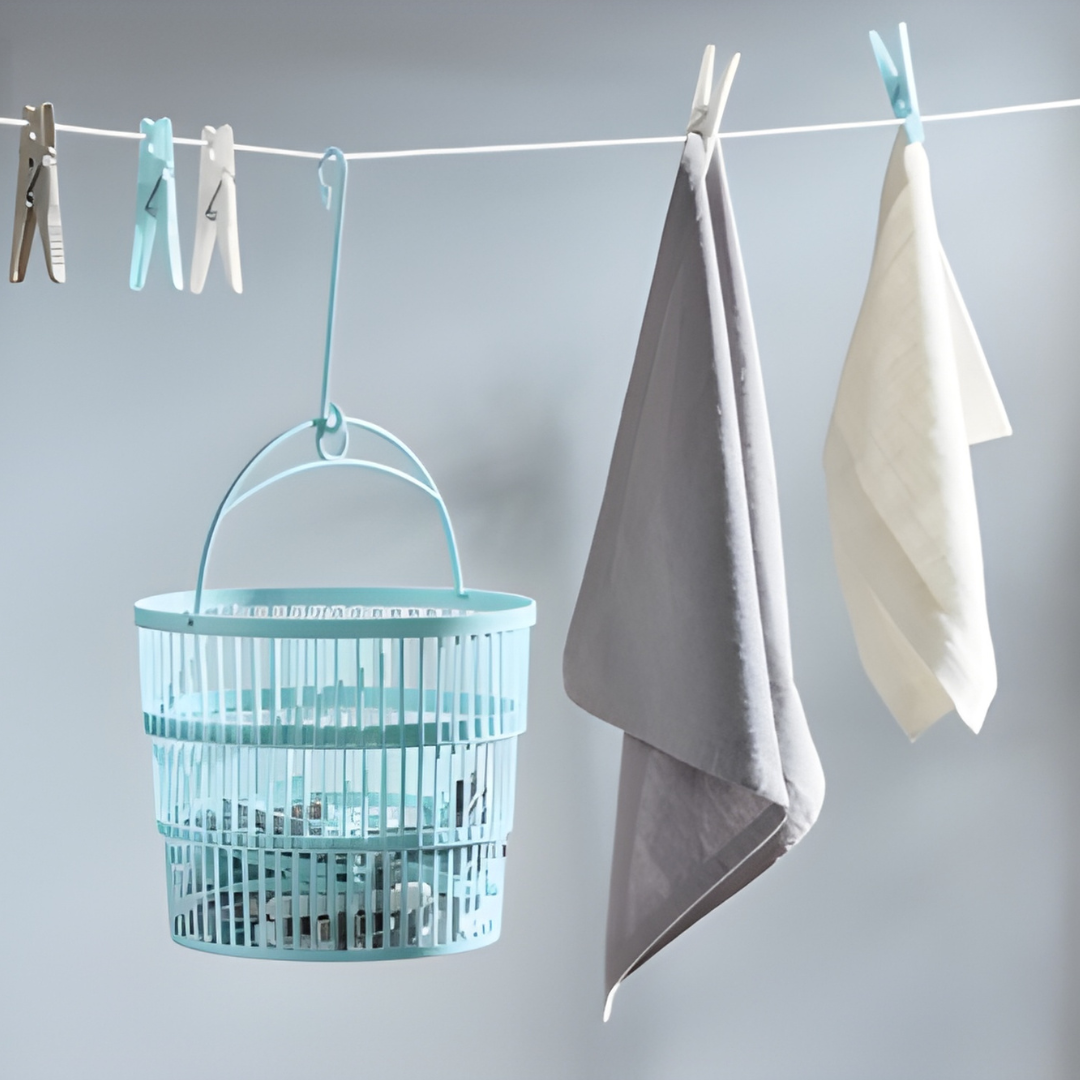 Aquapur Telescopic Basket with 50 Clothes Pegs